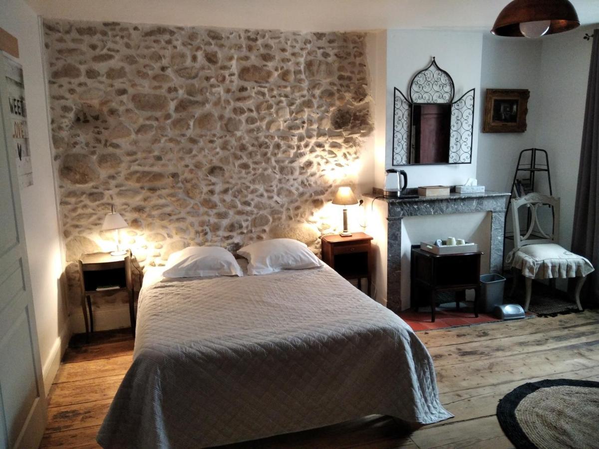 Maison De Ville Au Pied De La Montagne Noire 마자메 외부 사진
